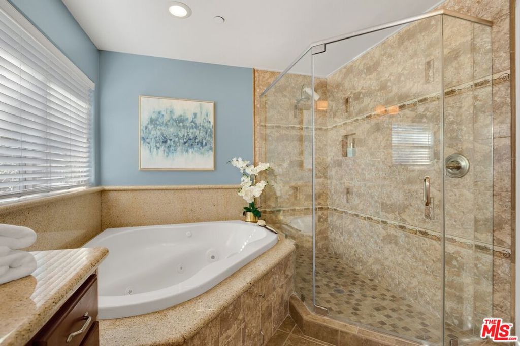 2529 Topanga Skyline Drive Property Photo 22