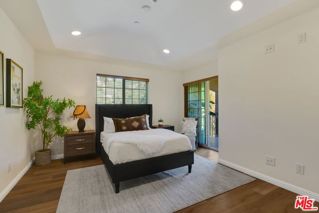 2529 Topanga Skyline Drive Property Photo 24