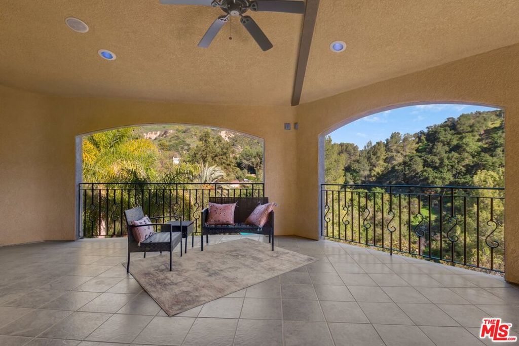 2529 Topanga Skyline Drive Property Photo 31