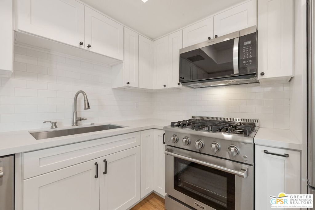 2098 Normandy Court Property Photo 16