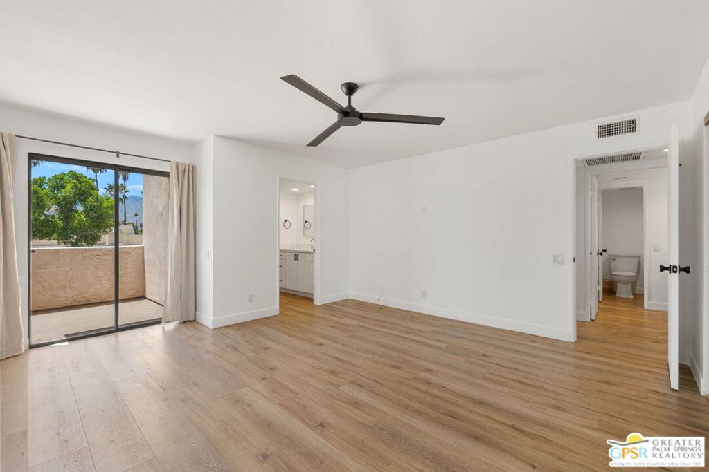 2098 Normandy Court Property Photo 20