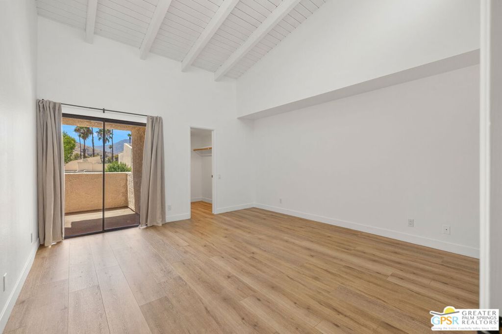 2098 Normandy Court Property Photo 25