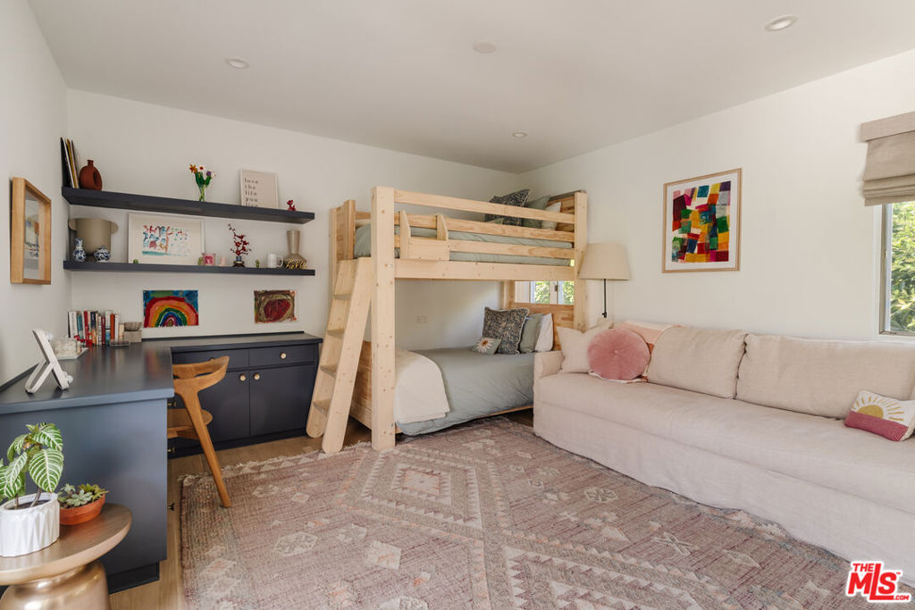712 San Lorenzo Street Property Photo 42