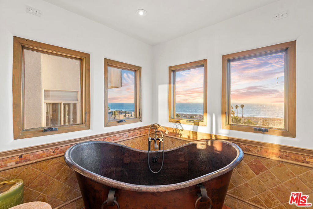 7047 Vista Del Mar Lane Property Photo 33