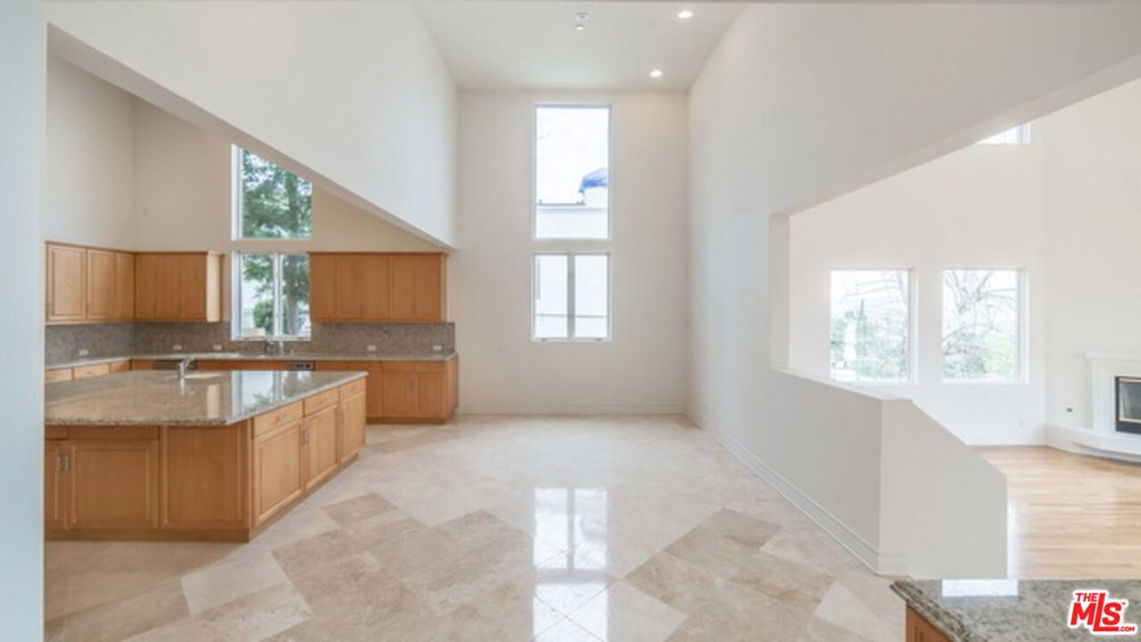 14445 Mulholland Drive Property Photo 22