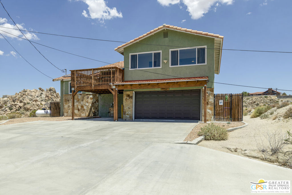 57347 Bandera Road Property Photo 2