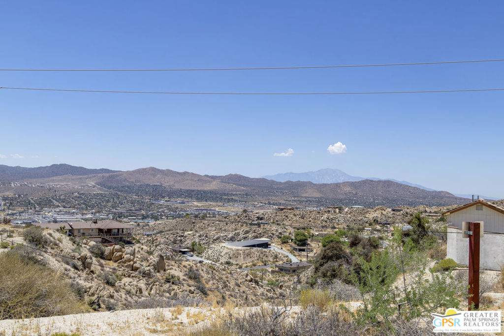 57347 Bandera Road Property Photo 5