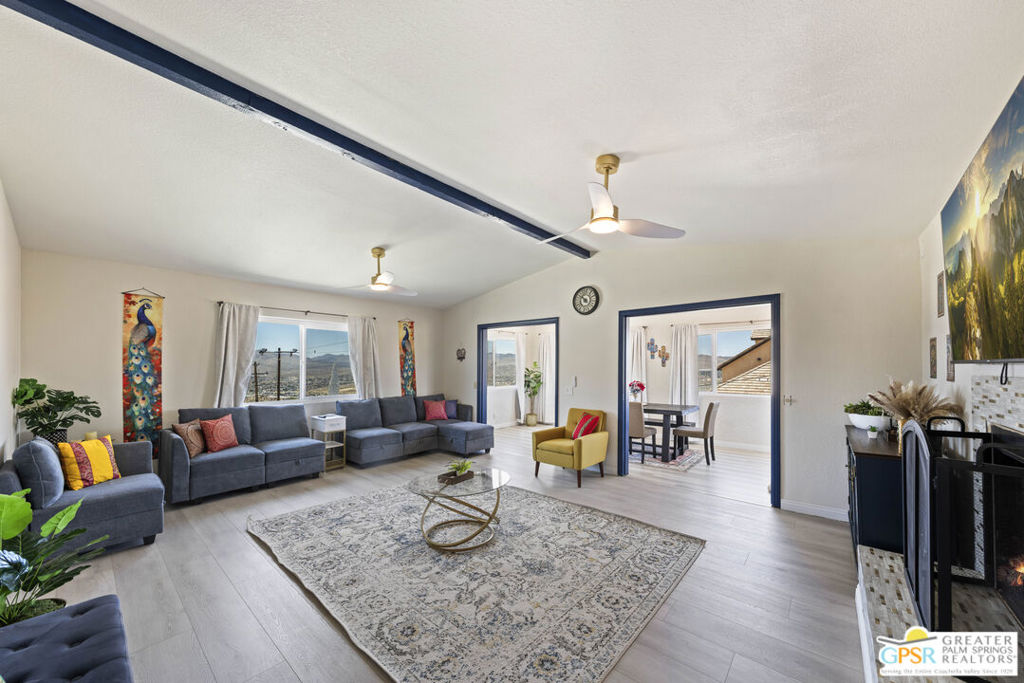 57347 Bandera Road Property Photo 6