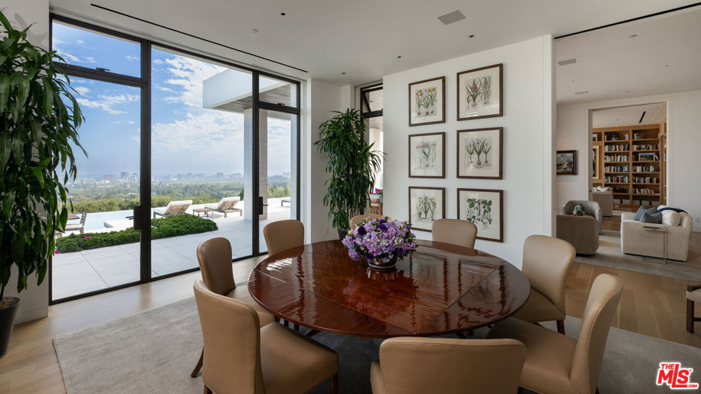 9966 Beverly Grove Drive Property Photo 17