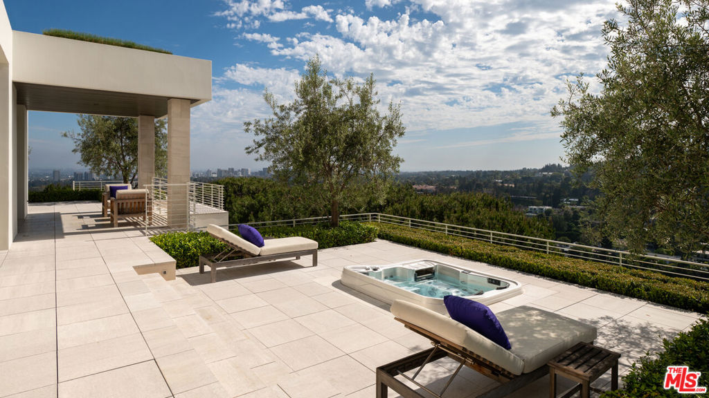 9966 Beverly Grove Drive Property Photo 35