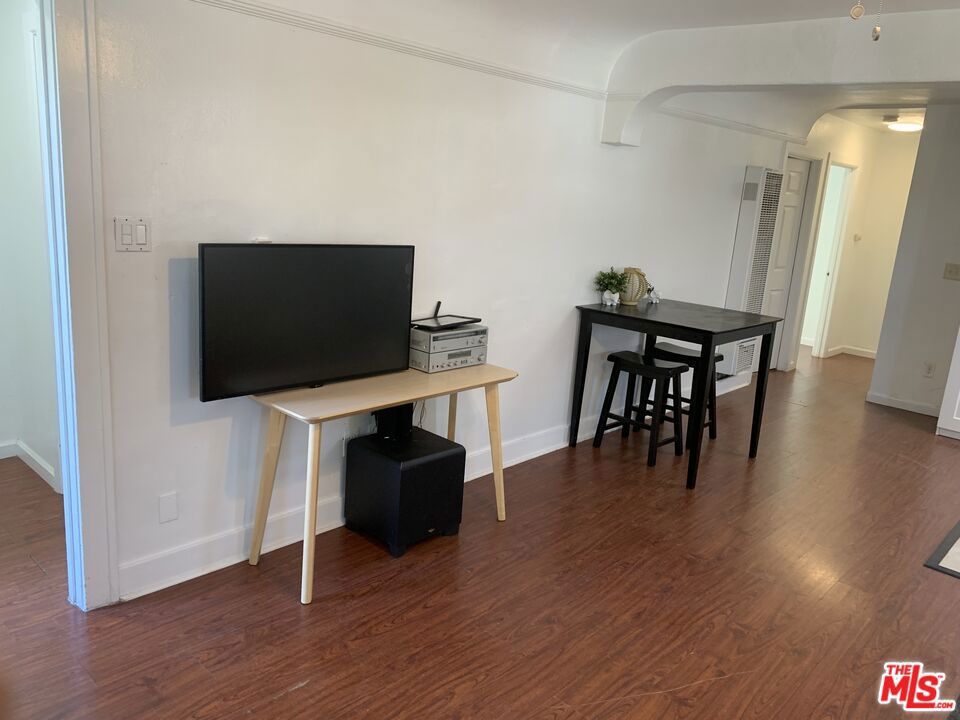 6055 7th Avenue Property Photo 6
