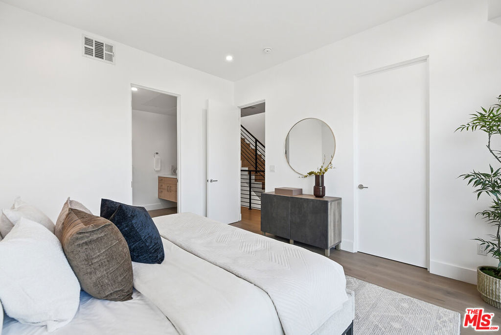 4095 Sawtelle Boulevard C Property Photo 37