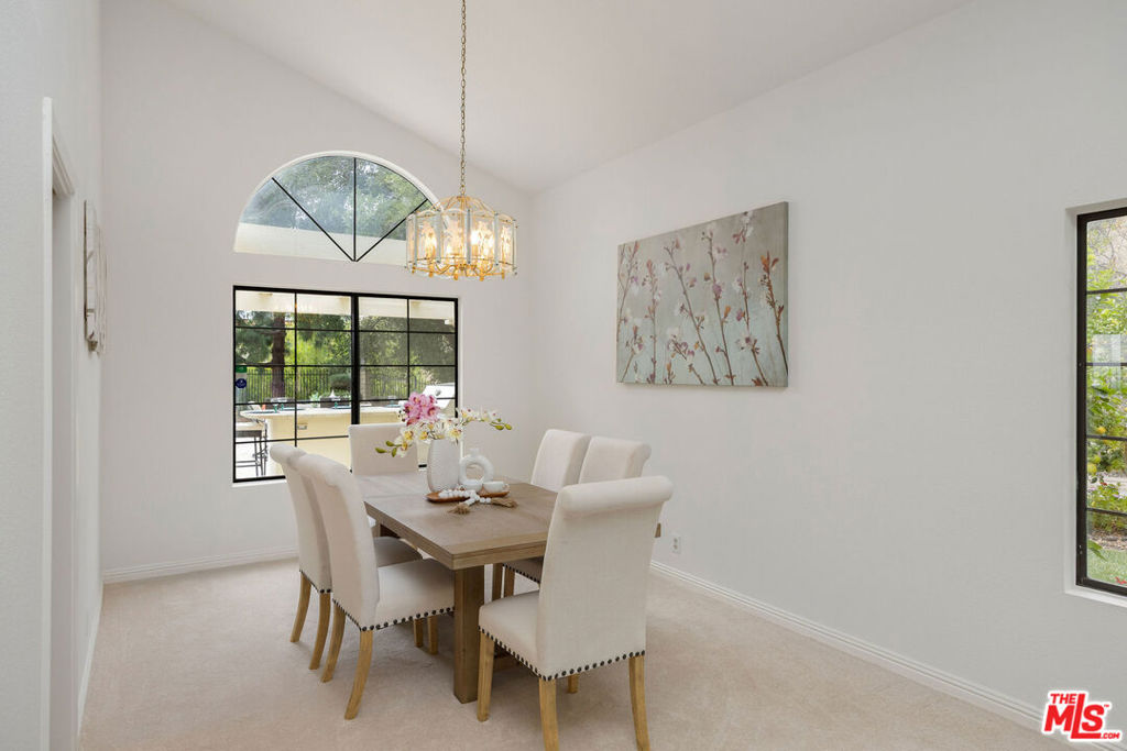 2736 Whitechapel Place Property Photo 13