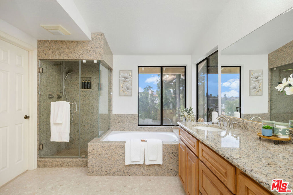 2736 Whitechapel Place Property Photo 33