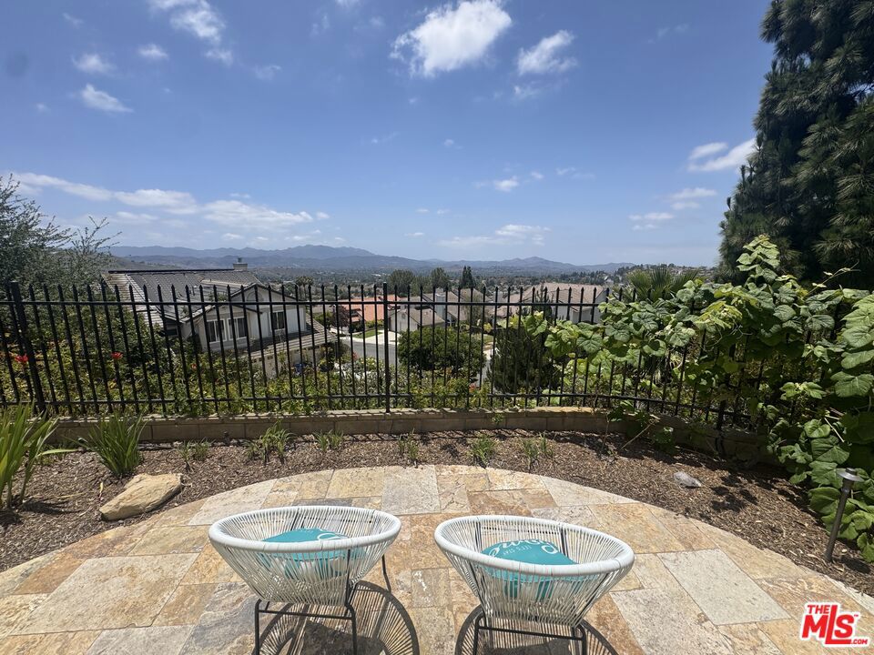 2736 Whitechapel Place Property Photo 49