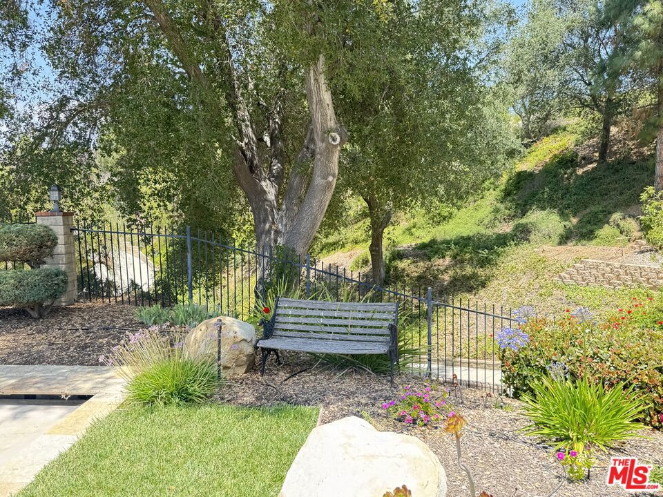 2736 Whitechapel Place Property Photo 50