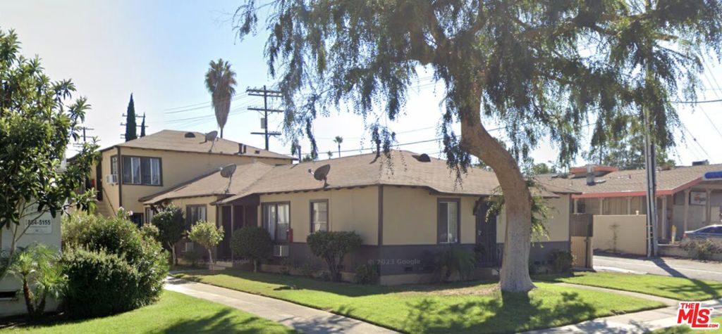 12036 Magnolia Boulevard Property Photo 1