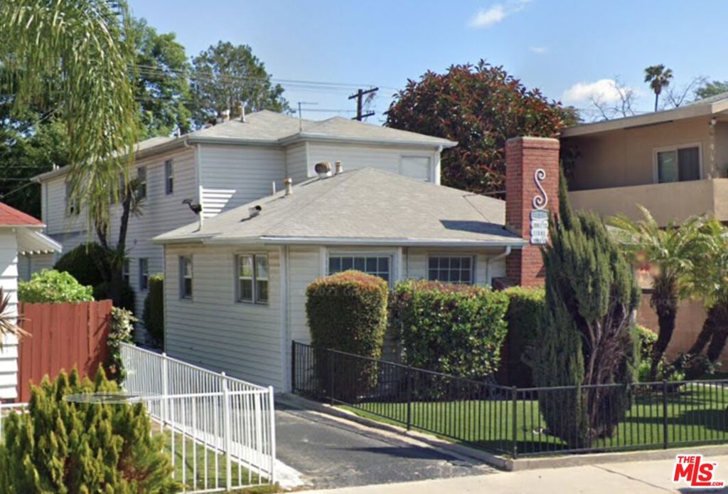 11591 Riverside Drive Property Photo 1