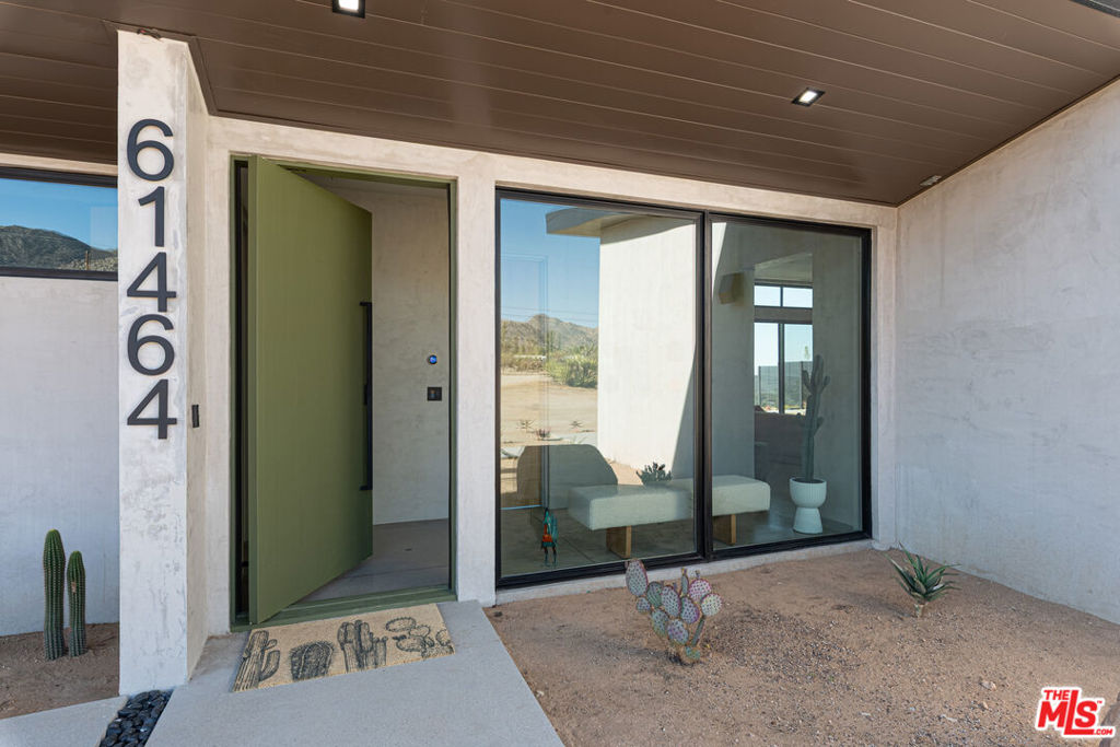 61464 Melton Trail Property Photo 5
