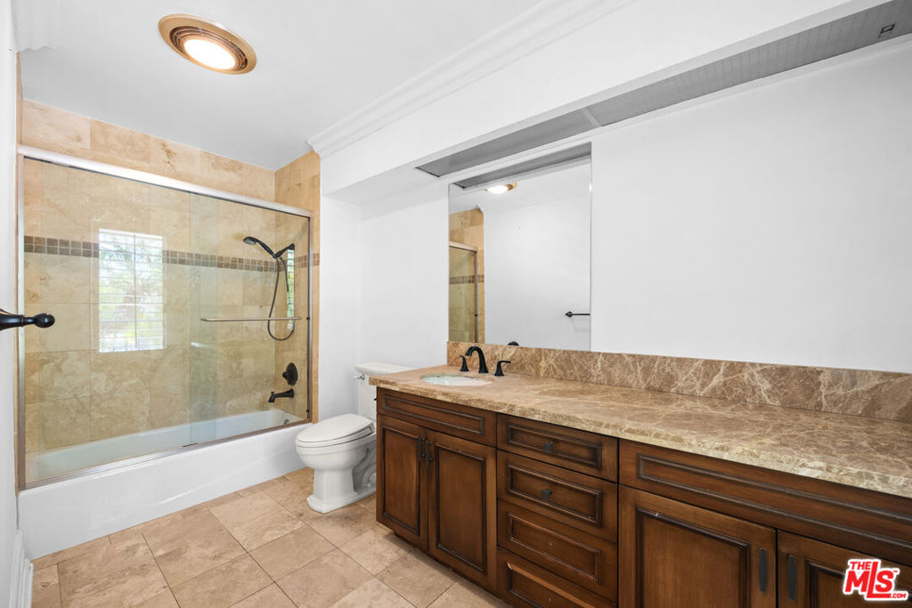 716 N Beverly Drive Property Photo 27