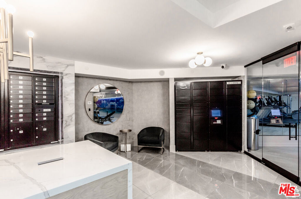 105 S Doheny Drive Ph3 Property Photo 24