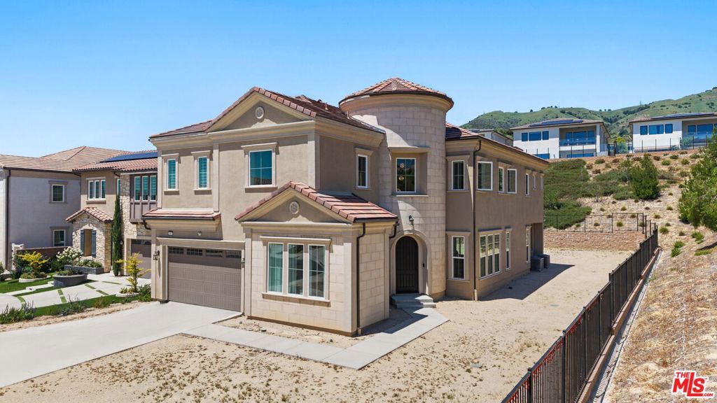 20517 W Deer Grass Court Property Photo 2