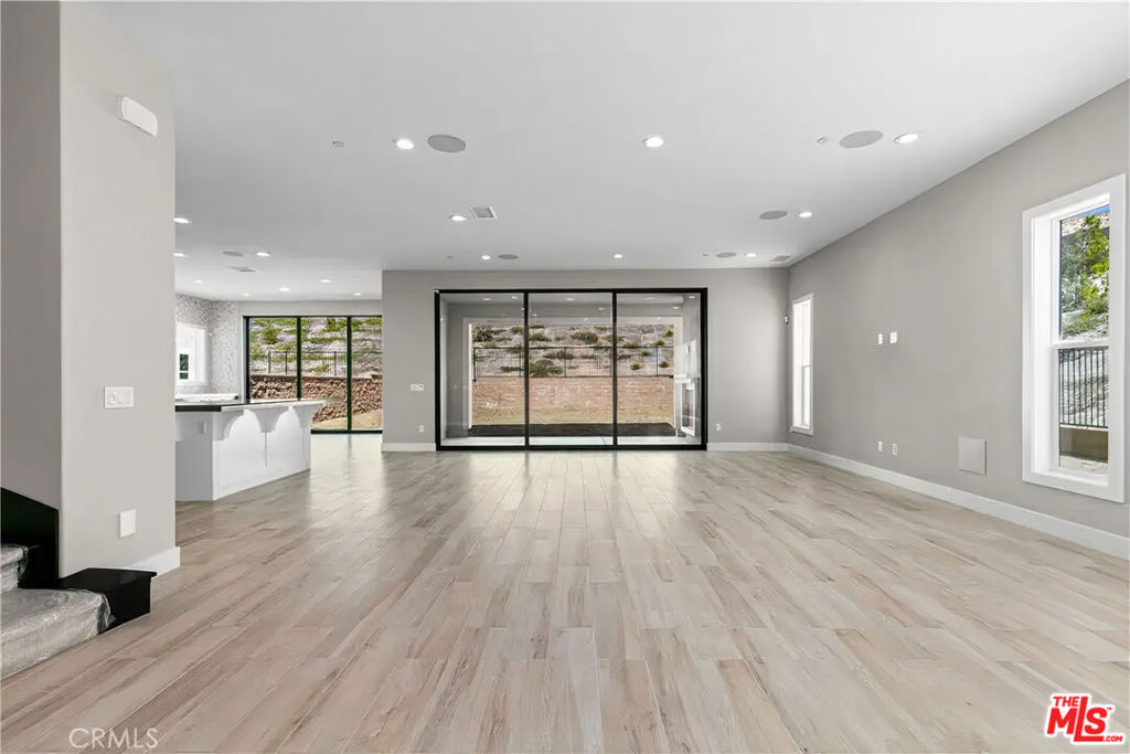 20517 W Deer Grass Court Property Photo 13