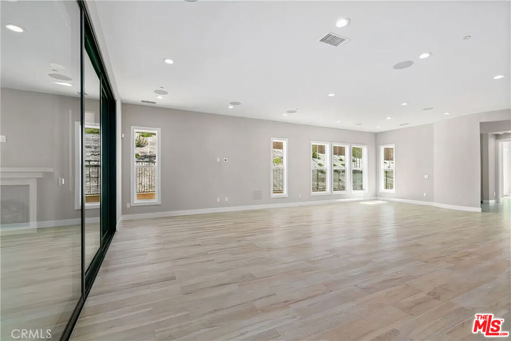 20517 W Deer Grass Court Property Photo 15