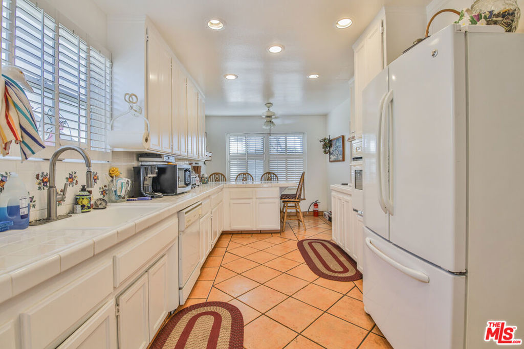 1728 S Heather Lane Property Photo 12