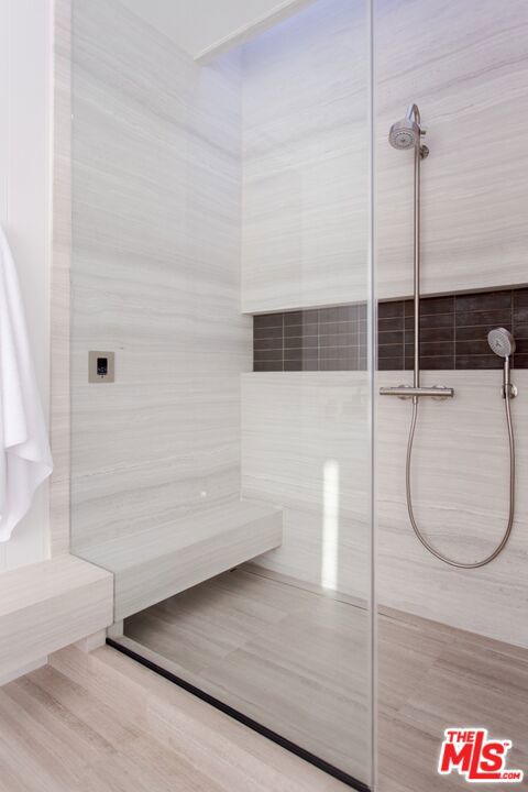 2919 Sanborn Avenue Property Photo 36