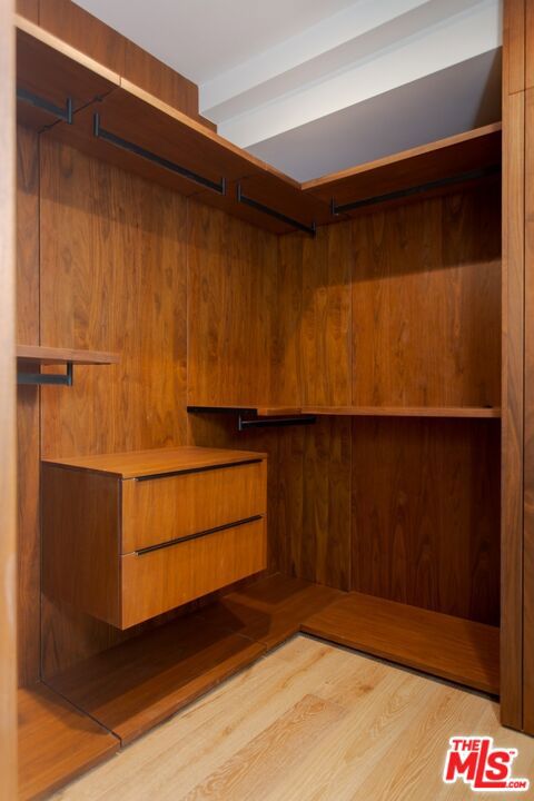 2919 Sanborn Avenue Property Photo 37