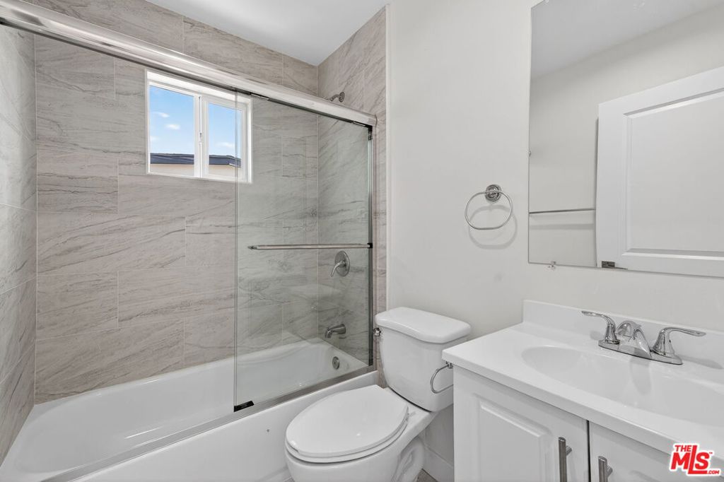 3436 Hunter Street 1/4 Property Photo 12