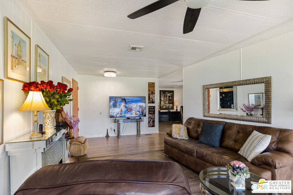 38131 Pigeon Springs Drive Property Photo 4