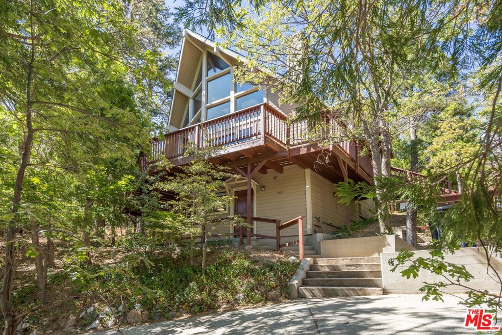 743 Bishorn Drive Property Photo 3
