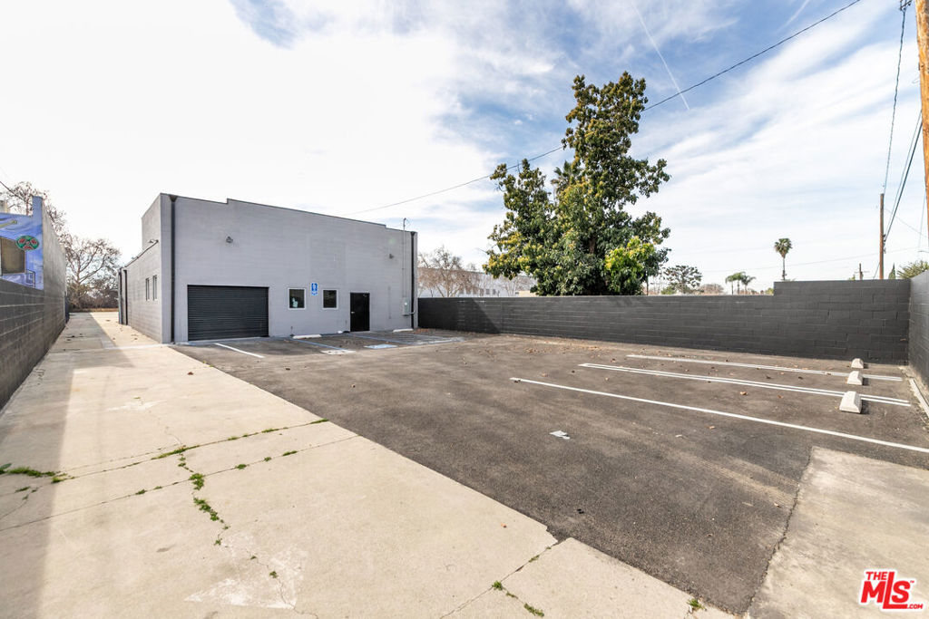 1241 W Holt Avenue Property Photo 10