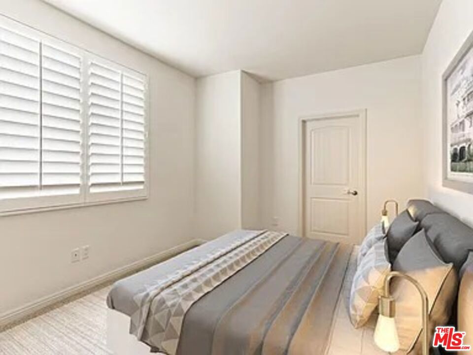 1810 S Barrington Avenue 5 Property Photo 22