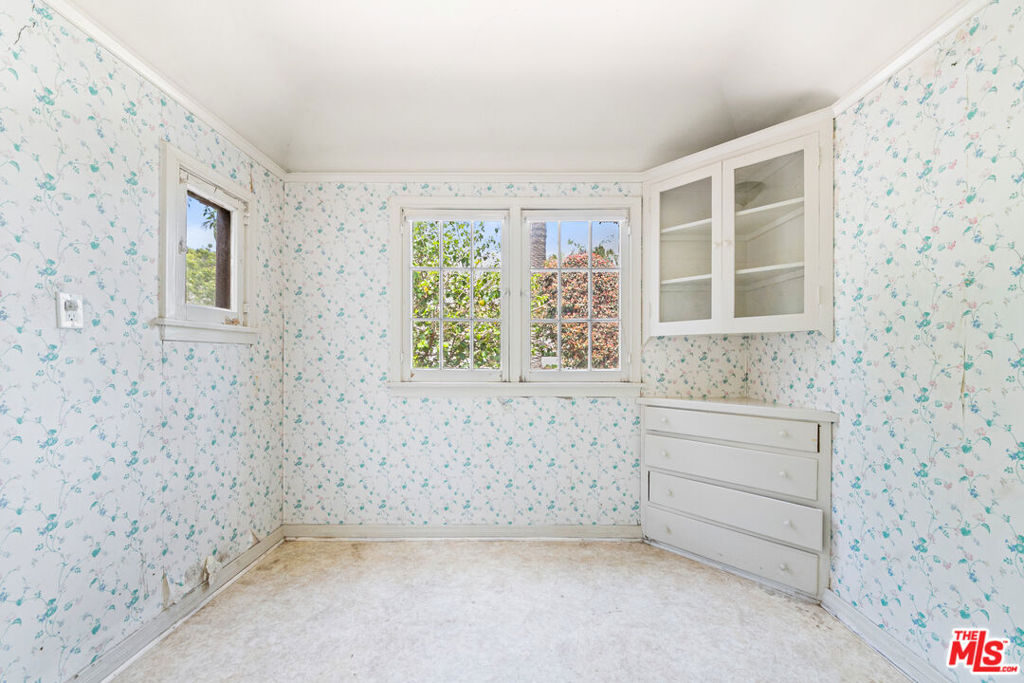 422 18th Street Property Photo 12