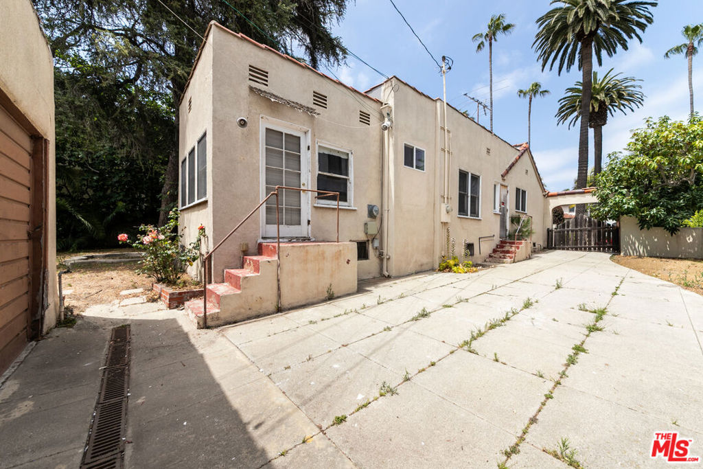 422 18th Street Property Photo 22
