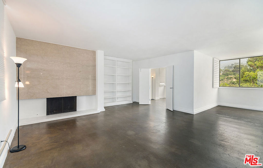 17366 W Sunset Boulevard 201 Property Photo 4