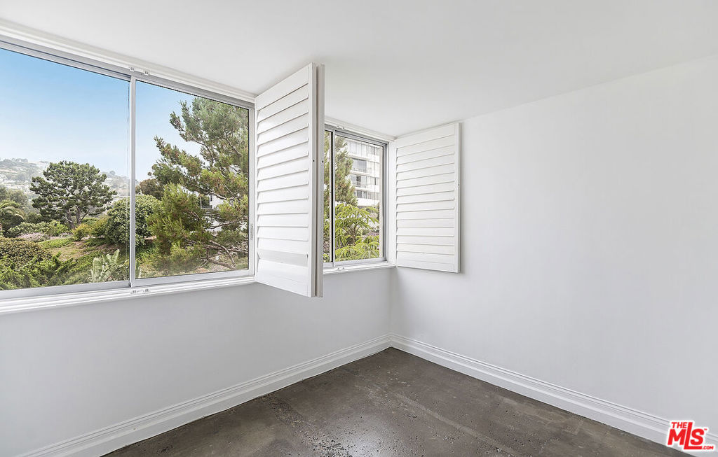 17366 W Sunset Boulevard 201 Property Photo 7