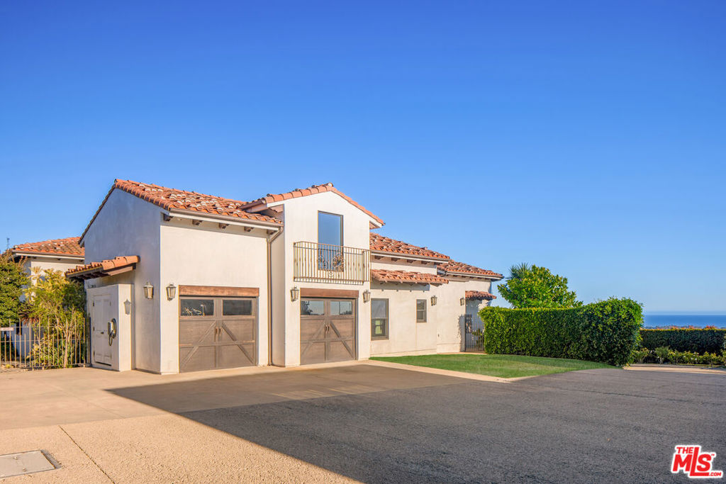 6271 Zuma Mesa Drive Property Photo 4