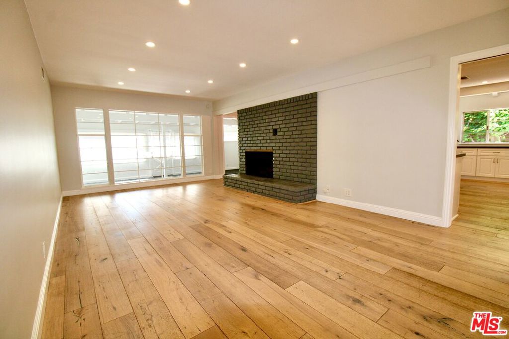 5415 Coldwater Canyon Avenue Property Photo 4