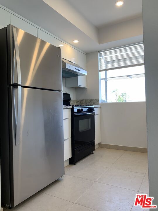 1943 Selby Avenue 101 Property Photo 13
