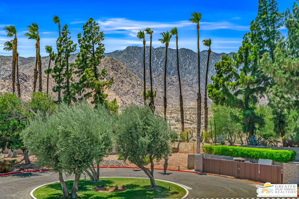 2875 N Los Felices Road 101 Property Photo 19