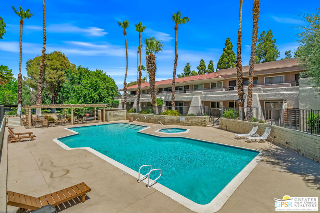 2875 N Los Felices Road 101 Property Photo 27