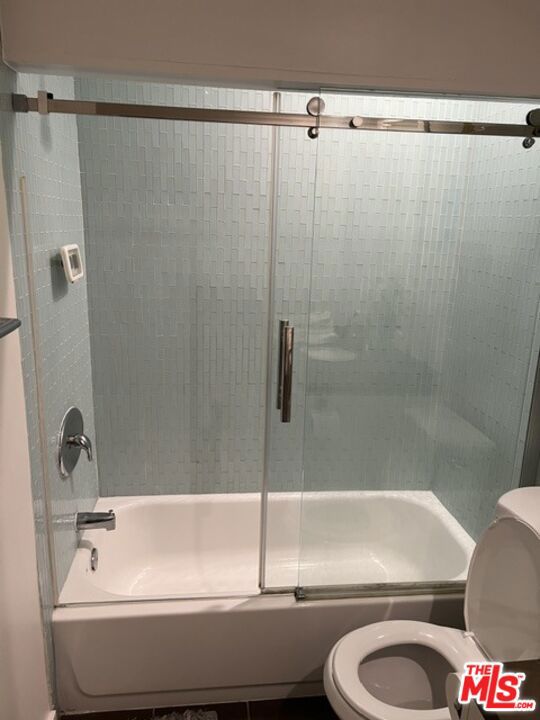 141 S Clark Drive 315 Property Photo 6