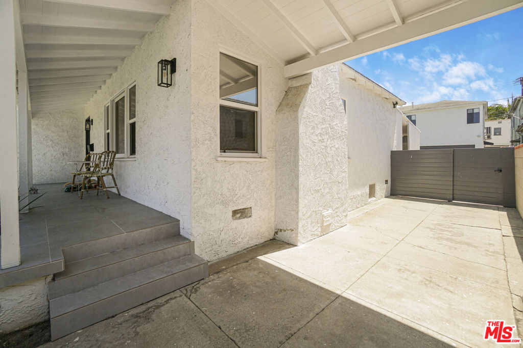 2218 24th Street Property Photo 5