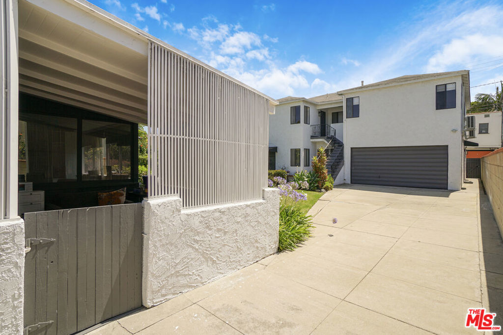 2218 24th Street Property Photo 6