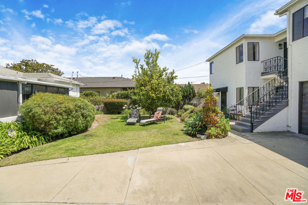 2218 24th Street Property Photo 9