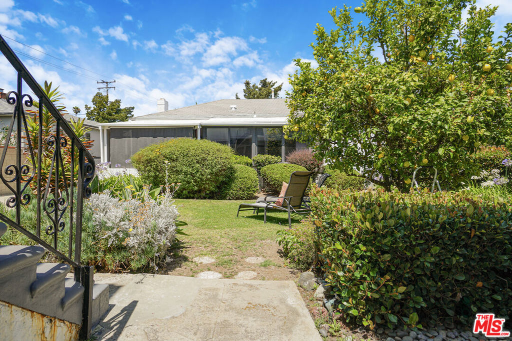 2218 24th Street Property Photo 11